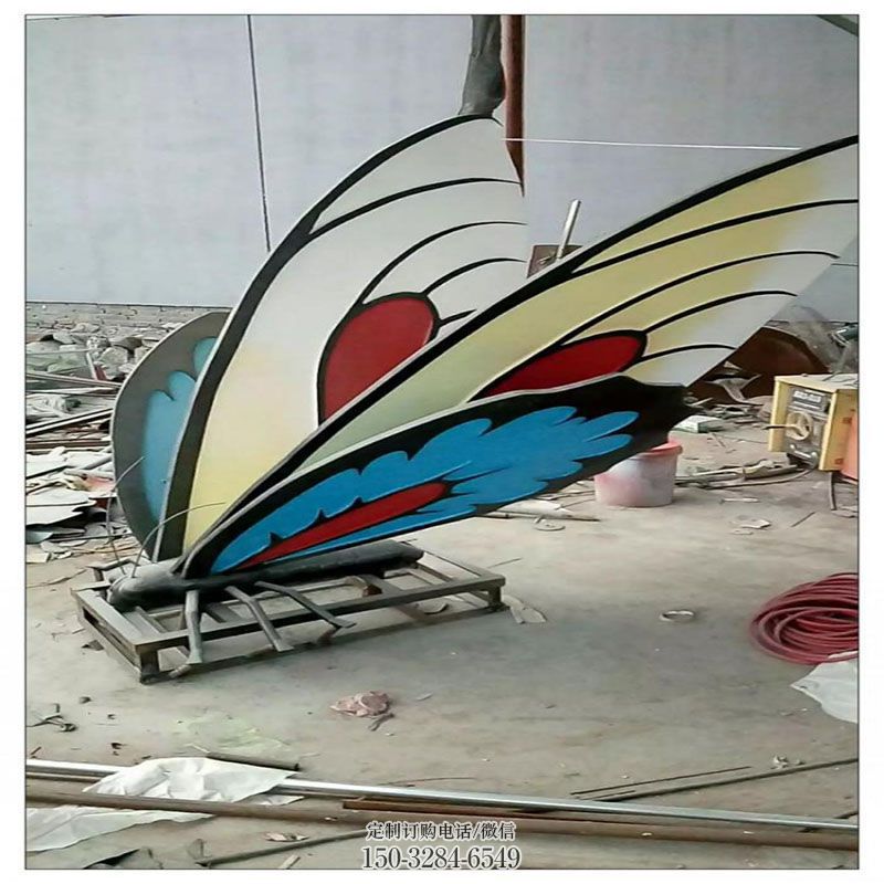钢铸蝴蝶雕塑 广场景观昆虫雕塑供给 景观小品蝴蝶雕塑供需