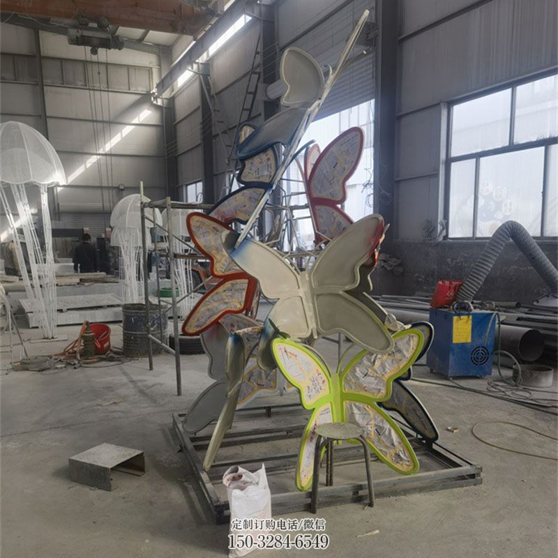 锻钢蝴蝶群雕塑 户外昆虫雕塑摆放精选 园林景观小品群蝴蝶雕塑生产