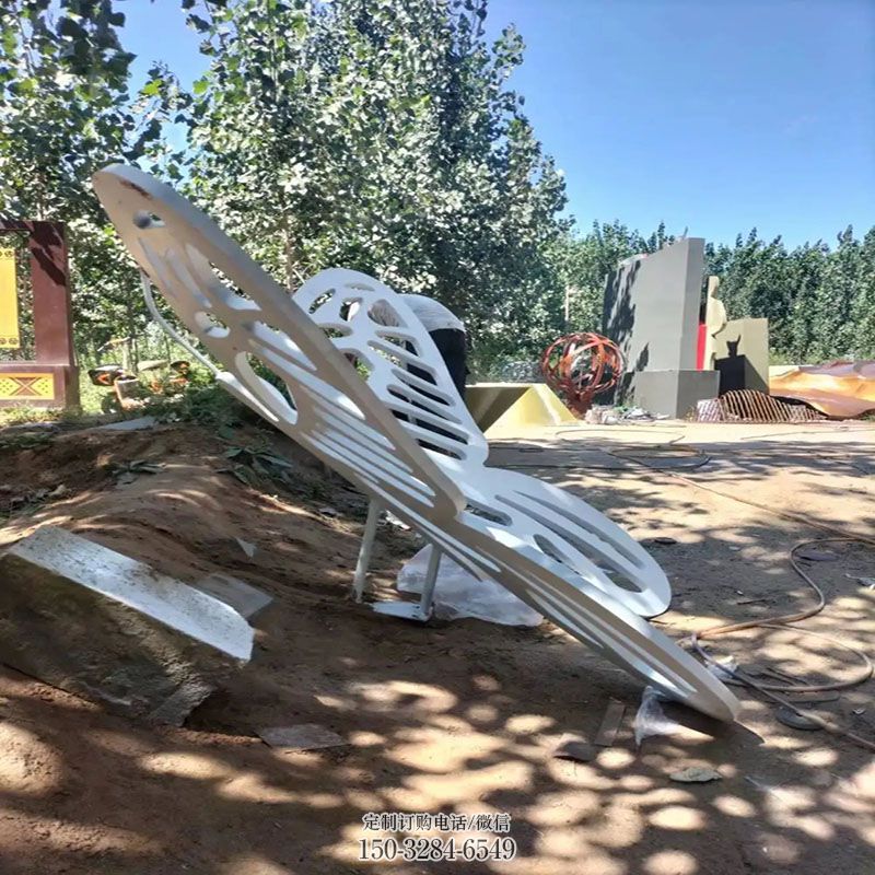 蝴蝶雕塑环形 蝶科雕塑定制预定 景观艺术镂空蝴蝶雕塑承接