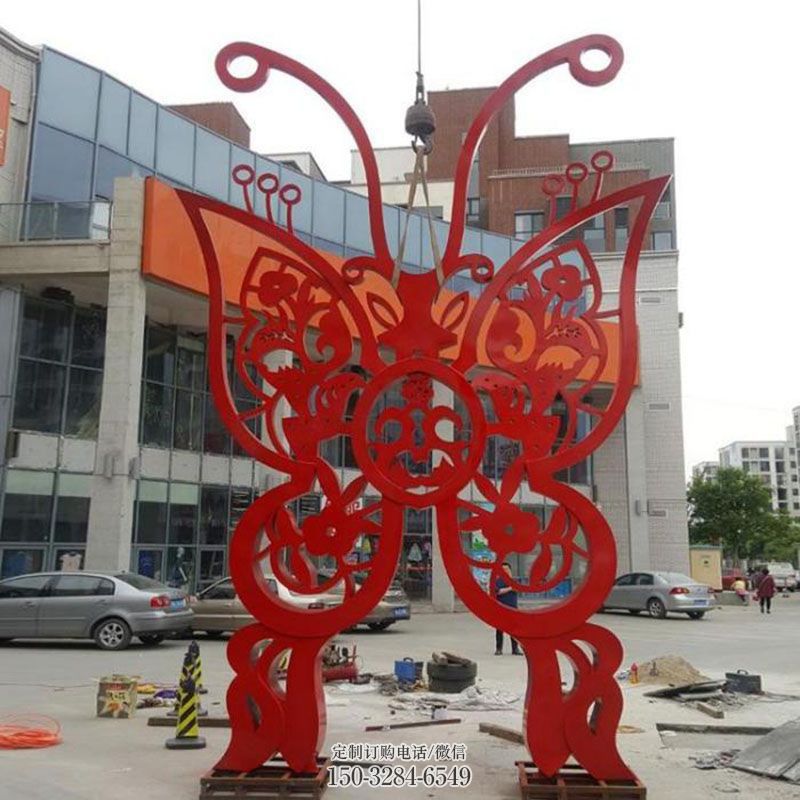 镜面蝴蝶雕塑 园林蝶科雕塑摆件订做 城市广场镂空蝴蝶雕塑提供