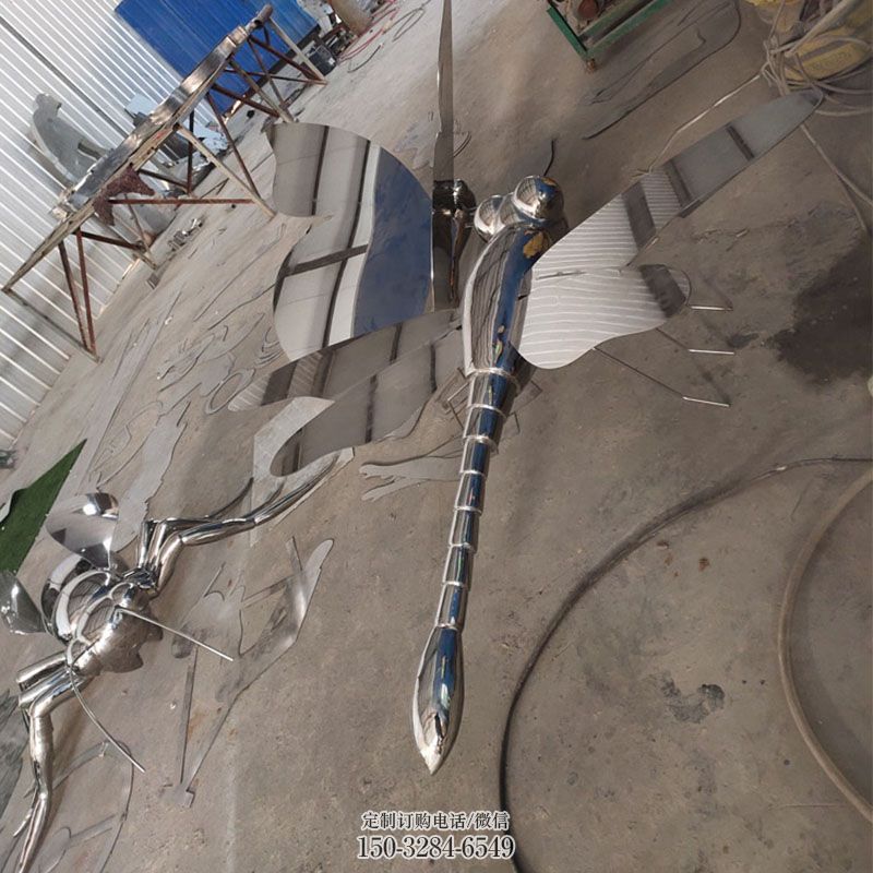 标示蜻蜓雕塑 景观昆虫雕塑造型点击 广场景观不锈钢蜻蜓雕塑供给