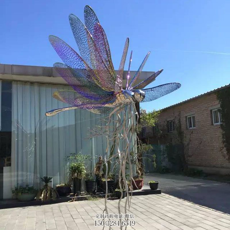 钢铸蜻蜓雕塑 广场景观昆虫雕塑供给 景观小品不锈钢蜻蜓雕塑供需