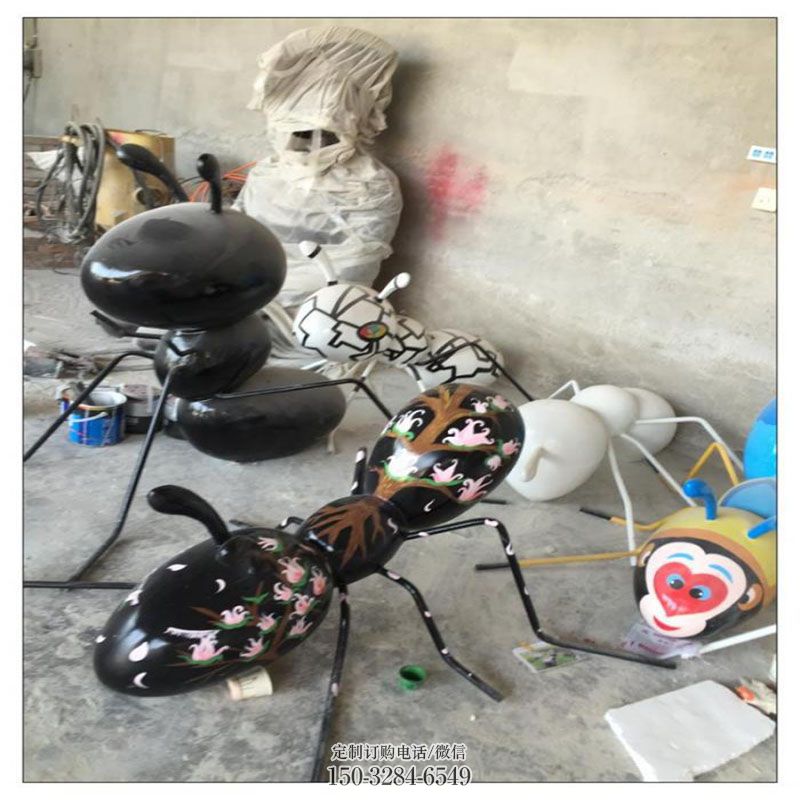 蚂蚁雕塑底座 广场蚁类雕塑供求 景观艺术玻璃钢蚂蚁雕塑承接